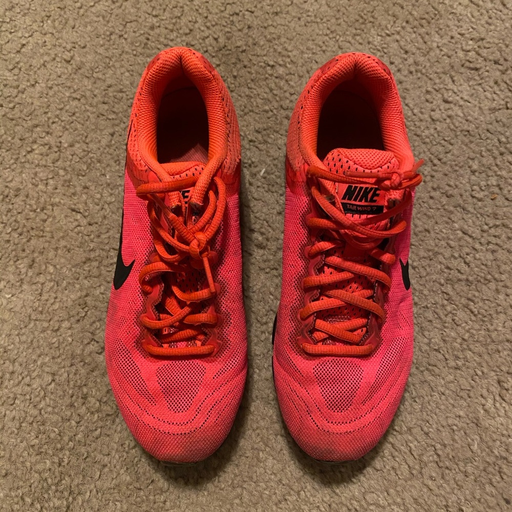 Nike trail wind sneakers